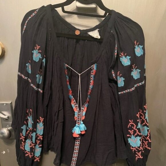 Free People Marishka Peasant Blouse in black - Picture 15 of 16